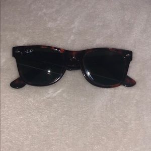 Original Wayfarer Ray Ban Sunglasses